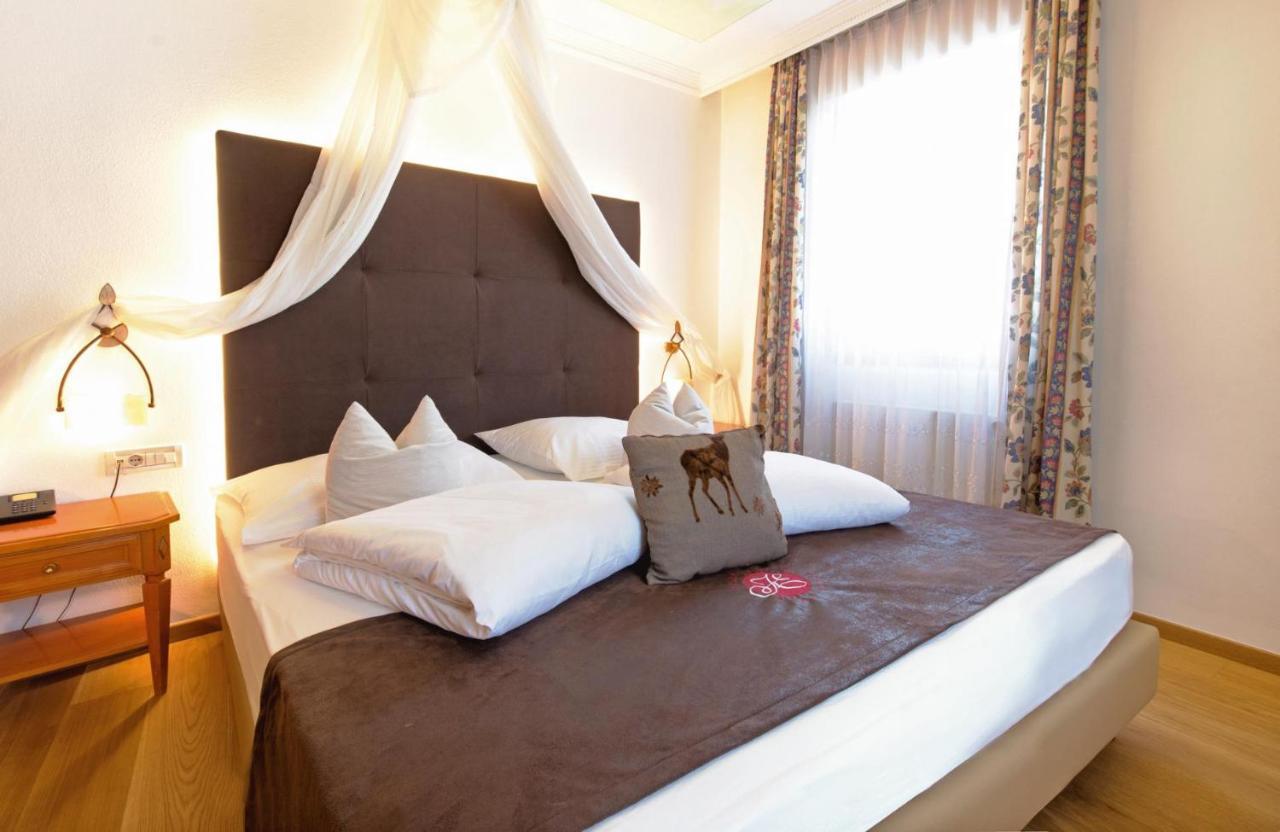 Hotel Engel Sluderno Rum bild